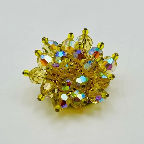 RELISTED Vintage Lemon Yellow Faceted Rhinestone and Brass Flower Brooch - Picture 7 of 14